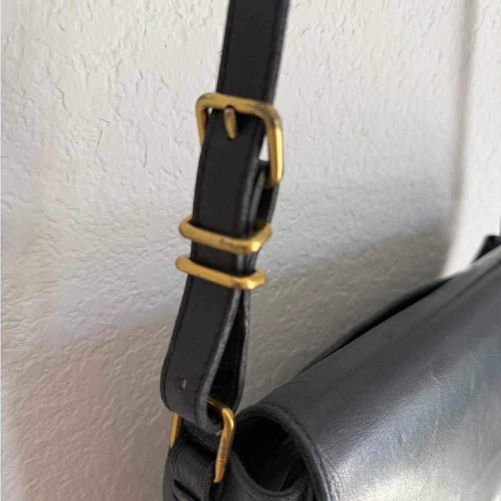 Madewell Black Leather Crossbody Bag Gold Hardware - Picture 11 of 11